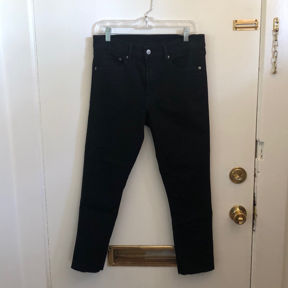 Men’s Black HM Skinny Jeans with Raw Hem Size 32